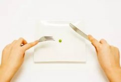 节食不但减不了肥，还伤身体..